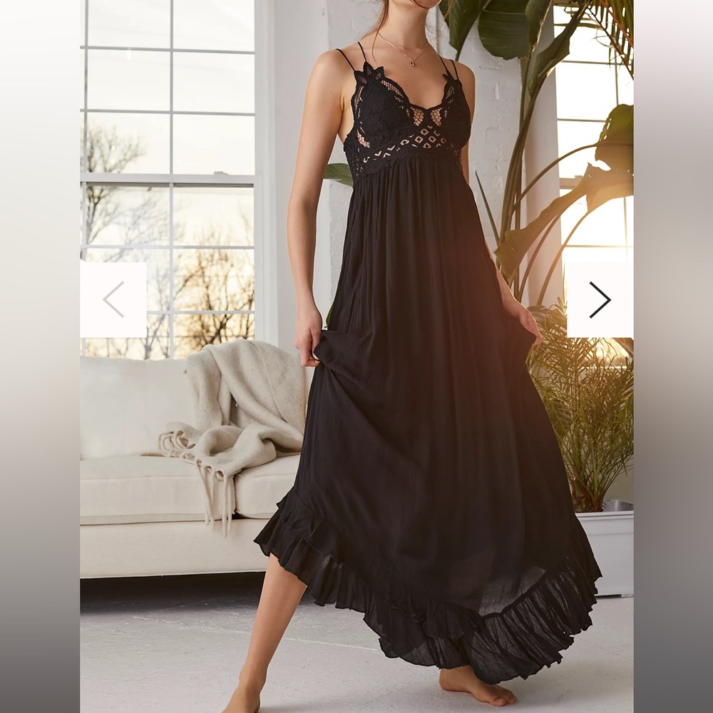 Free People One Adella Maxi Slip, size medium, black